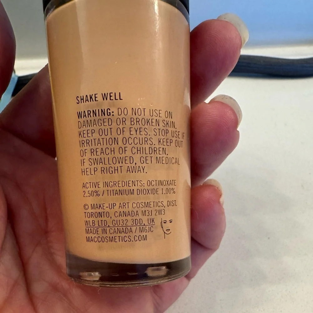 MAC Cosmetics Studio Fix Fluid Foundation - Medium Skin Cream